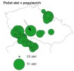 Mapa ukazující počty alel v jednotlivých populacích hořečku mnohotvarého českého. Geneticky nejbohatší se nachází v PP Hroby u Tábora (označena šipkou).  Z obr. 4 je patrné, že tato populace  neobsahuje žádné unikátní alely,  přesto však představuje největší  zásobárnu genetické diverzity (61 %) hořečku mnohotvarého českého,  reprezentující většinu jeho areálu.  To je zřejmě dáno její pozicí mezi  populacemi na jihu Čech a v Rakousku na jedné straně, a populacemi na severu Čech a v Polsku na straně druhé. Orig. Z. Münzbergová a kol.