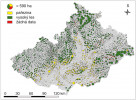 Rozloha a rozšíření pařezin (nízkých lesů) a vysokých lesů v polovině 19. století na Moravě a ve Slezsku na základě Stabilního katastru. Podle údajů  z databáze LONGWOOD