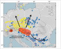 Glaciální refugia (červeně) a směry postglaciální kolonizace (černé šipky) u vlahovky narudlé. Barevné body vyznačují lokality sběru vzorků, barvy reprezentují různé mitochondriální genetické linie v rámci druhu a velikost bodu odráží počet analyzovaných jedinců. Černá přerušovaná linie značí hranice současného areálu. Upraveno podle: O. Korábek a kol. (2023)