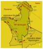 Mapa migračních tras pakoňů a jiných kopytníků mezi oblastmi  Serengeti v Tanzanii a Masai Mara v Keni. Upraveno podle různých zdrojů a materiálů z archivu autora. 