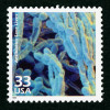 Série Celebrate the Century – 1940s zahrnuje známku Antibiotika zachraňují životy, s kolorovaným snímkem konidioforů P. chrysogenum ze skenovacího elektronového mikroskopu a na rubu s informací o významu antibiotik. USA 1999. Snímek z archivu A. Novákové