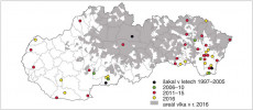 Výskyt šakala obecného (Canis aureus) na Slovensku v letech 1997–2016. Zpočátku byl evidován především na jihu východního a středního Slovenska, později i na ostatním území. Orig. P. Urban