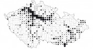Doložené výskyty 8 nepůvodních vodních měkkýšů v ČR do r. 2014. Malý kroužek – zjištěn jeden druh, střední –  2 až 3 druhy, velký – 4 až 5 druhů,  čtverec – 6 až 7 druhů nalezených v daném mapovém poli. Upraveno  podle: E. Lorencová a kol. (2015)