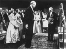 Předání Nobelovy ceny za chemii Jaroslavu Heyrovskému  švédským králem Gustavem VI. Adolfem ve Stockholmu 10. prosince 1959. Foto Archiv Univerzity Karlovy