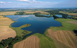 Rybník Dehtář poblíž Českých  Budějovic – desátý největší rybník  v České republice. Foto P. Znachor