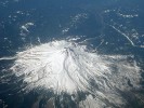 Další významná sopka ve státě Washington pojmenovaná v r. 1792 vedoucím expedice na americký severozápad Georgem Vancouverem:  Mt. Adams (3 743 m n. m.). Foto K. Prach